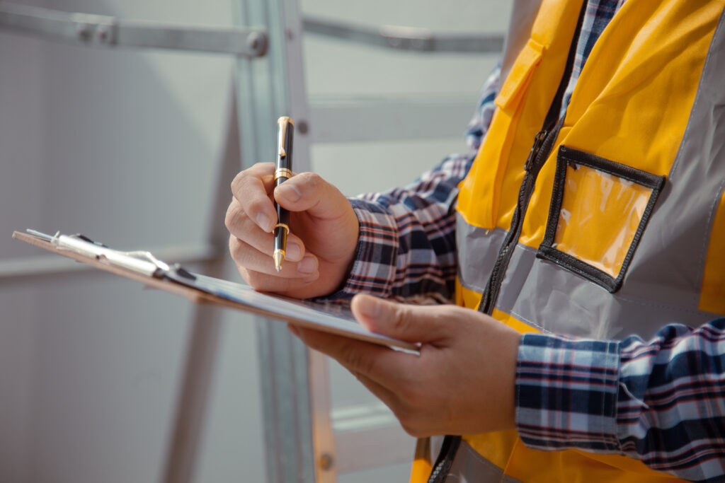 how to select a general contractor